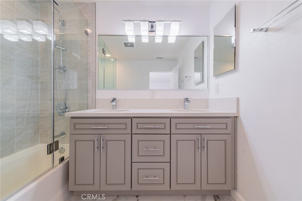 15805 Jupiter Place Property Photo 12