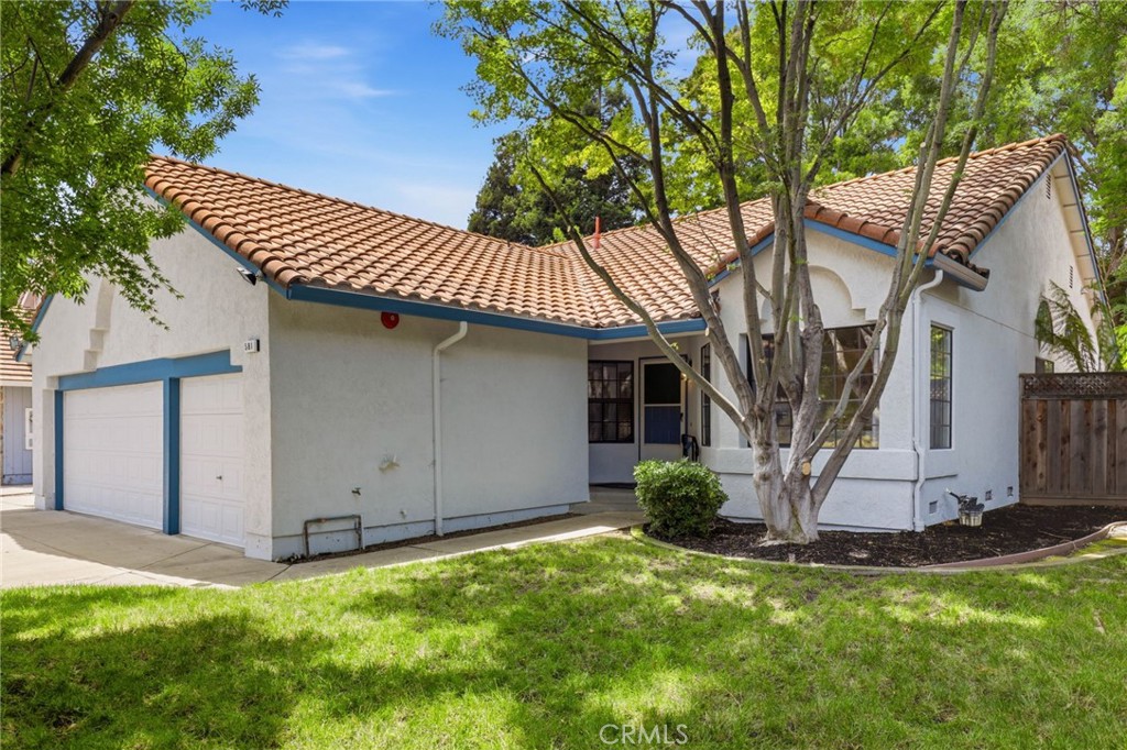 581 Jeannie Property Photo 3