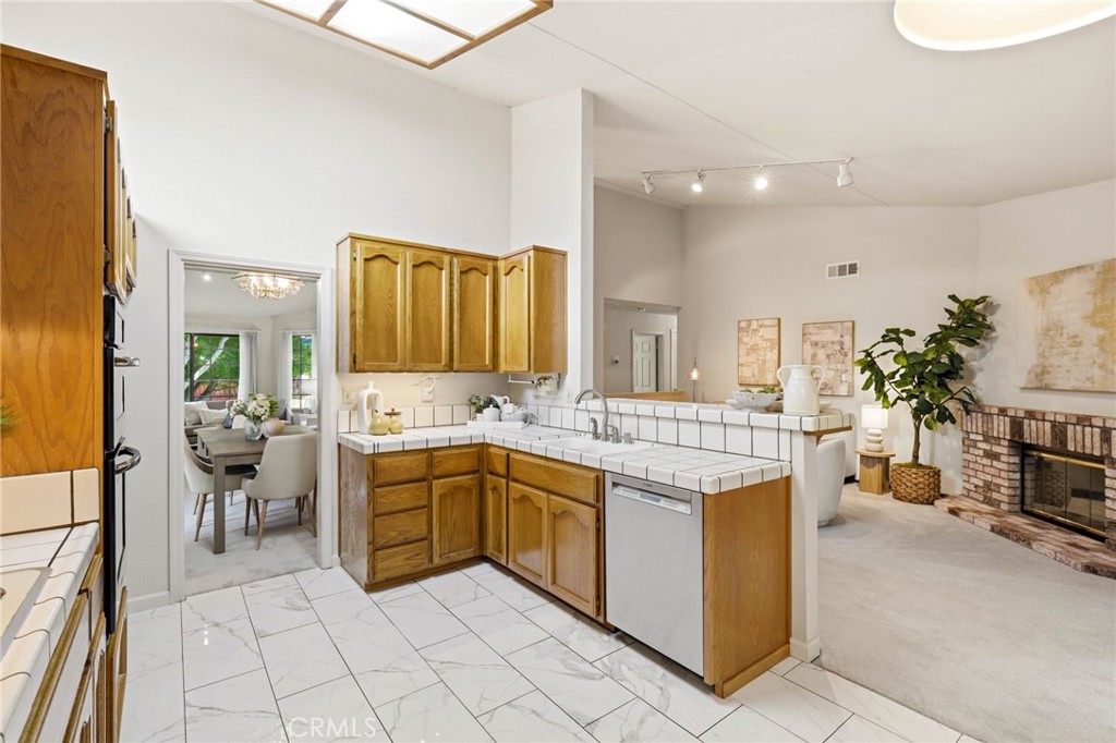581 Jeannie Property Photo 12