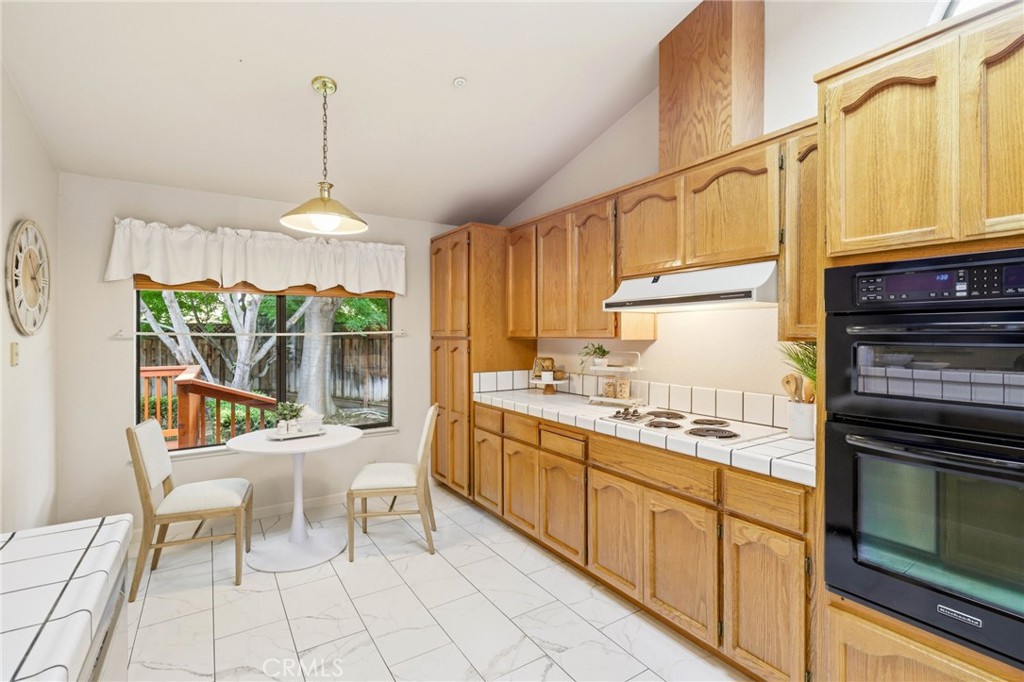 581 Jeannie Property Photo 14