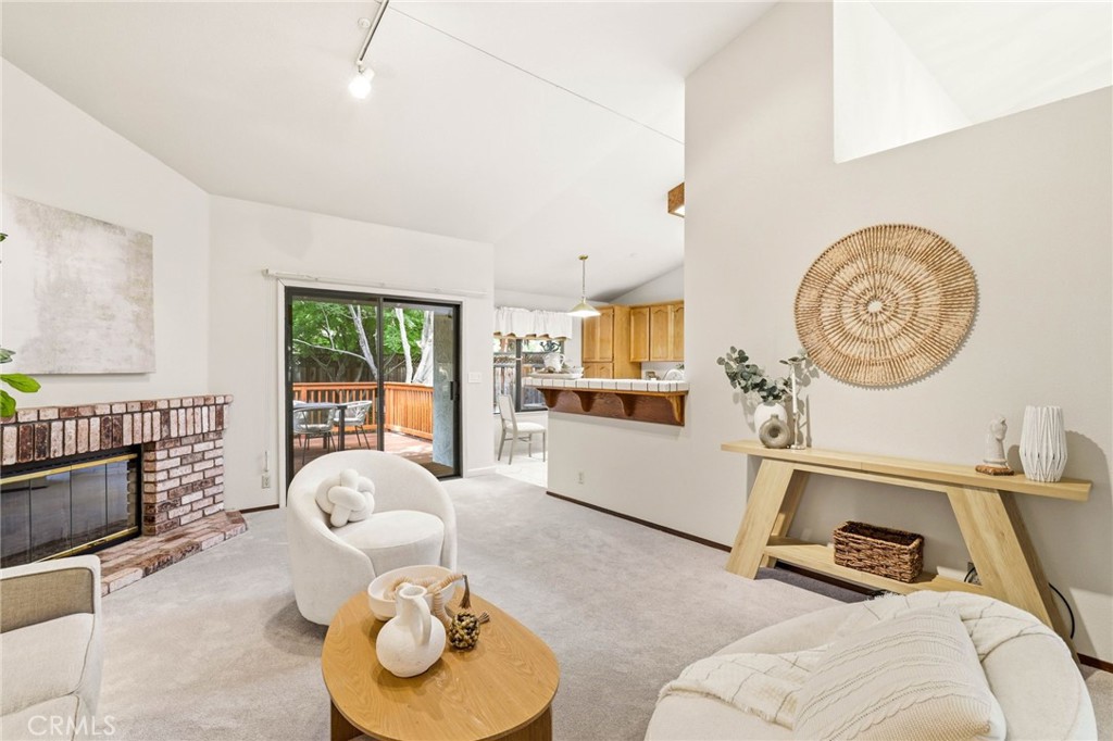 581 Jeannie Property Photo 19