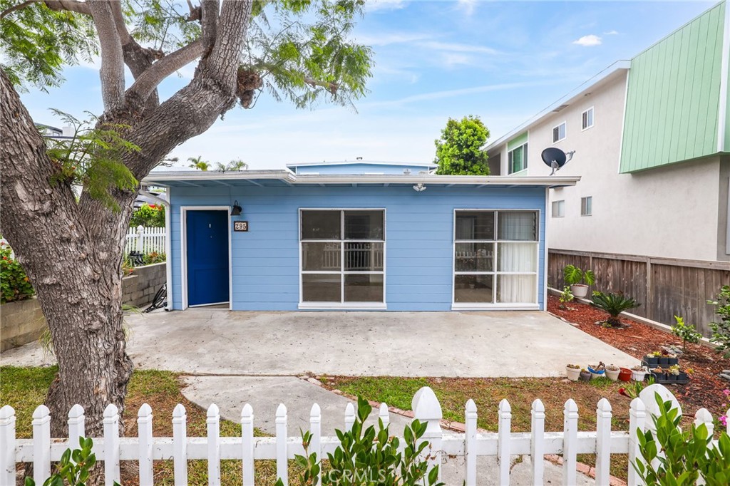 295 Wave Property Photo 2