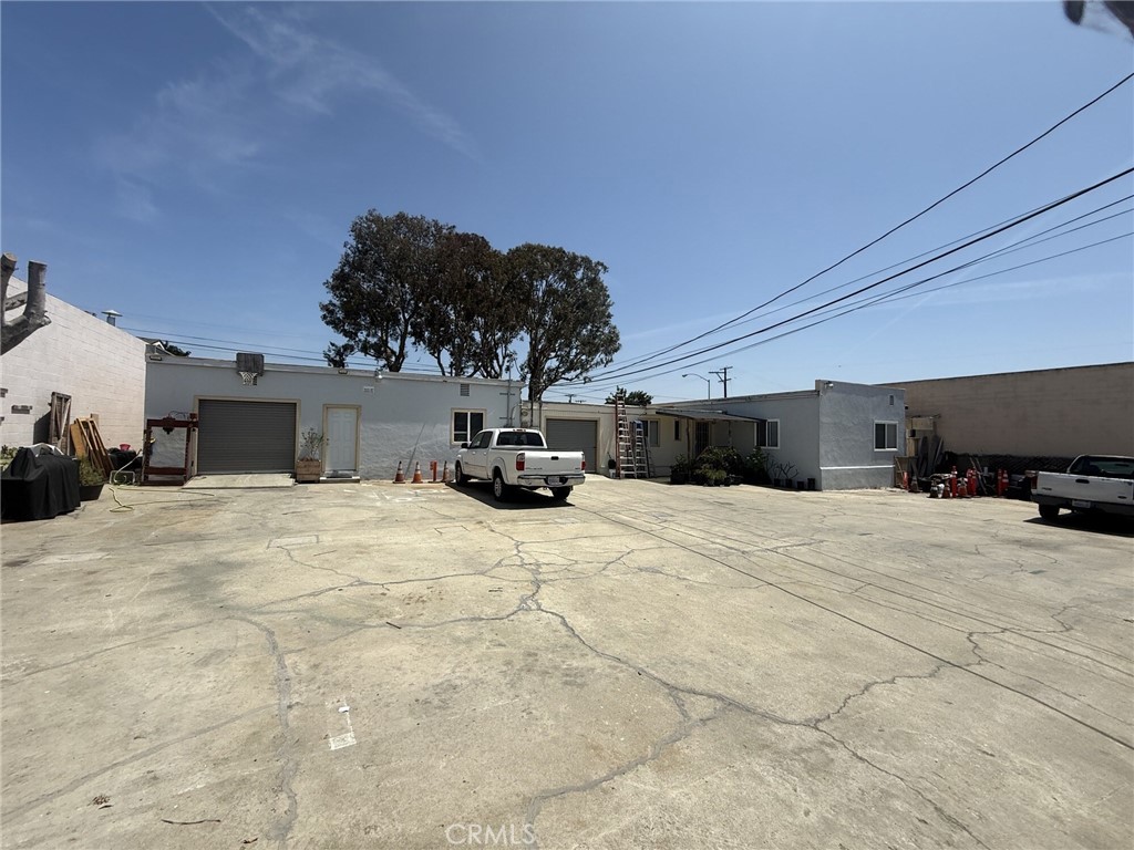 2317 Orange Ave. Property Photo 2