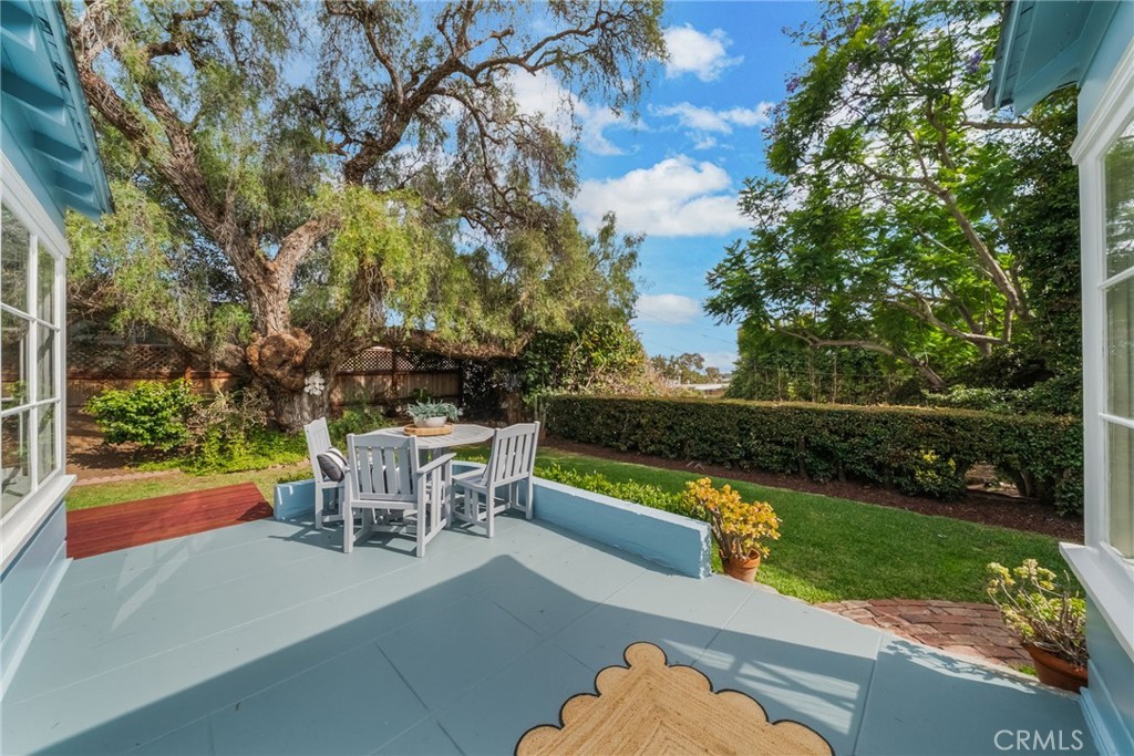 477 Hill Property Photo 6