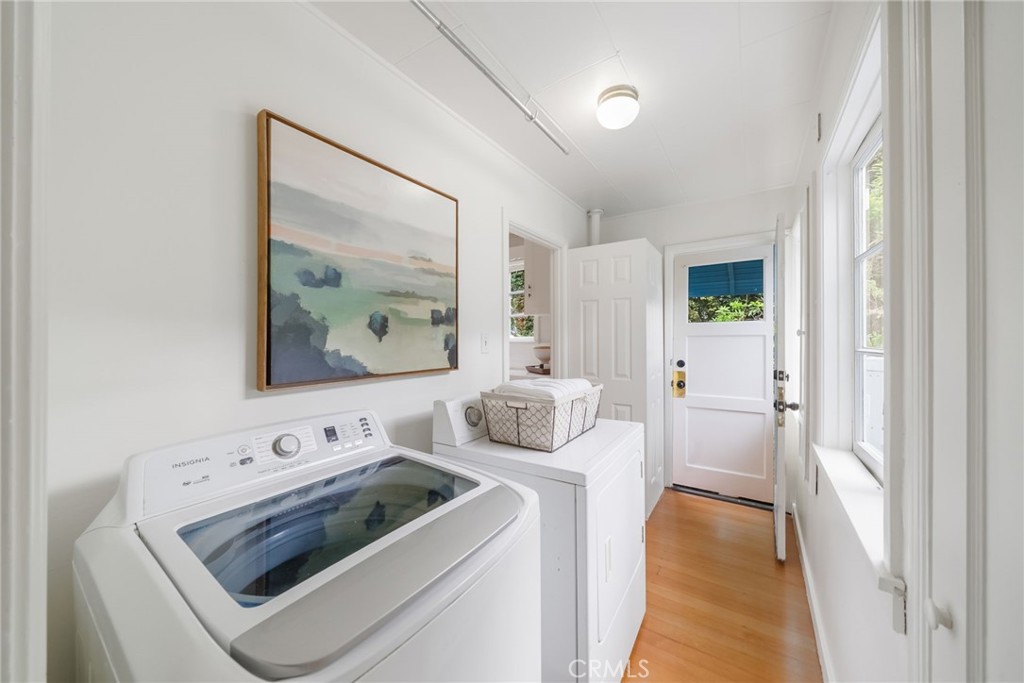 477 Hill Property Photo 13