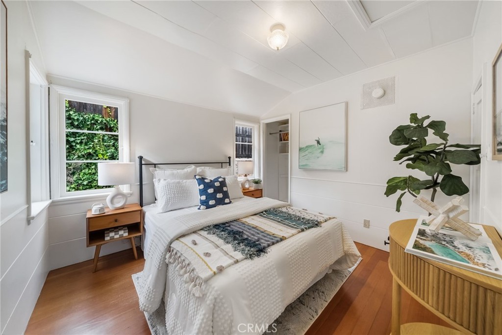 477 Hill Property Photo 16