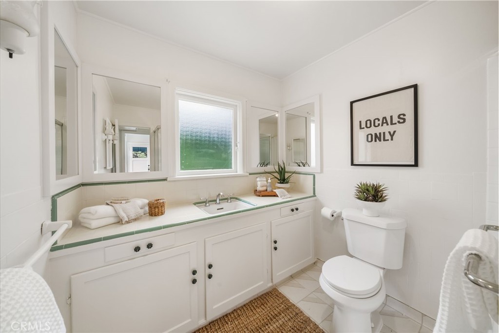 477 Hill Property Photo 19