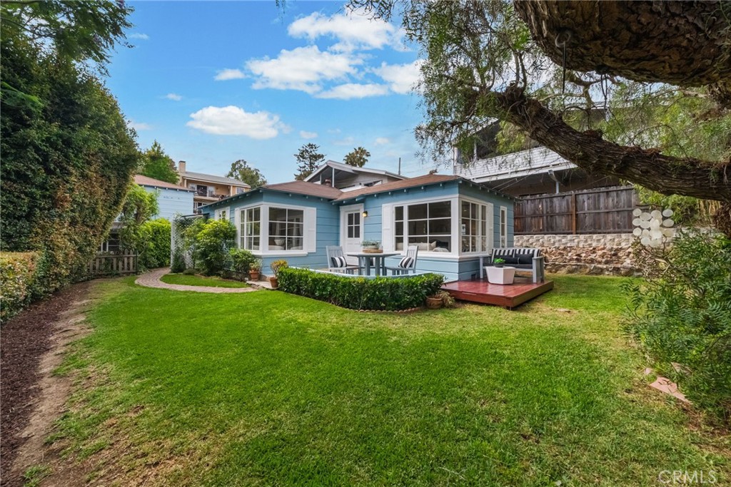 477 Hill Property Photo 34