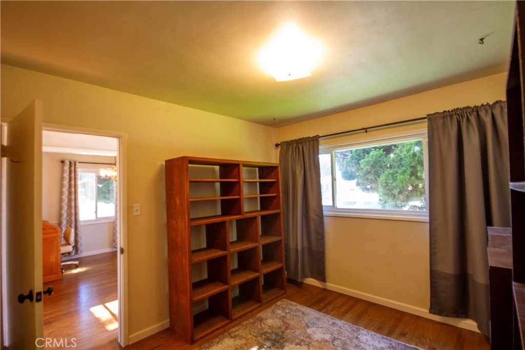 11208 Dalwood Property Photo 6
