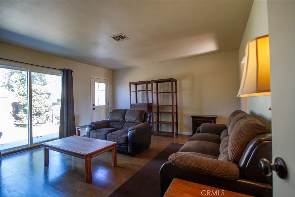 11208 Dalwood Property Photo 13