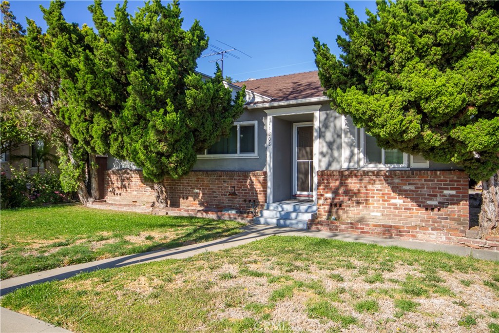 11208 Dalwood Property Photo 18