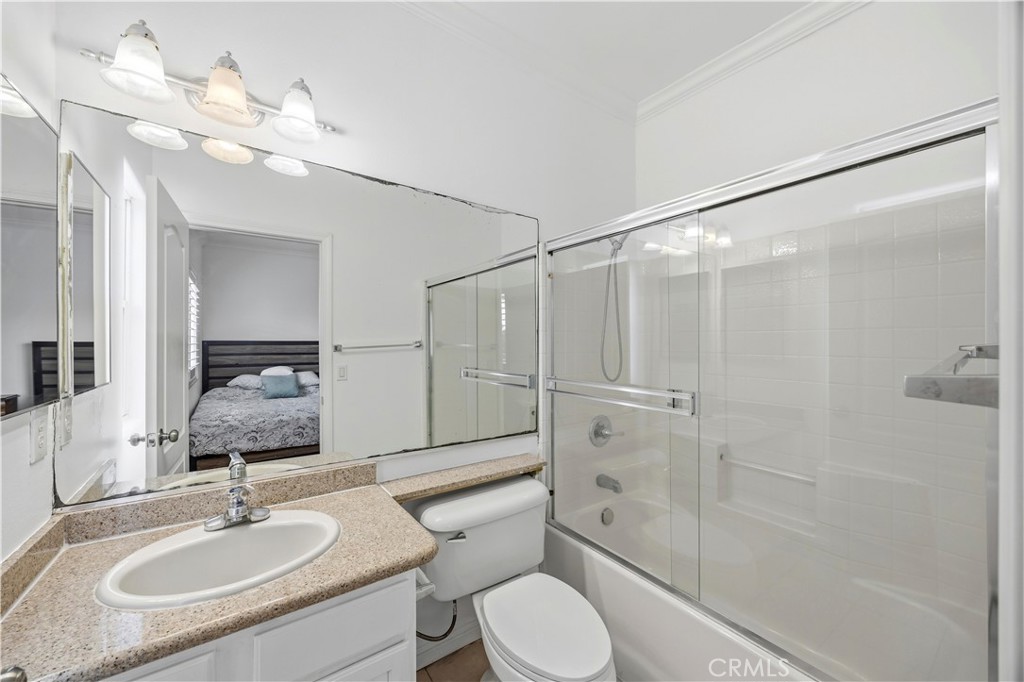 19115 Breckelle Property Photo 10
