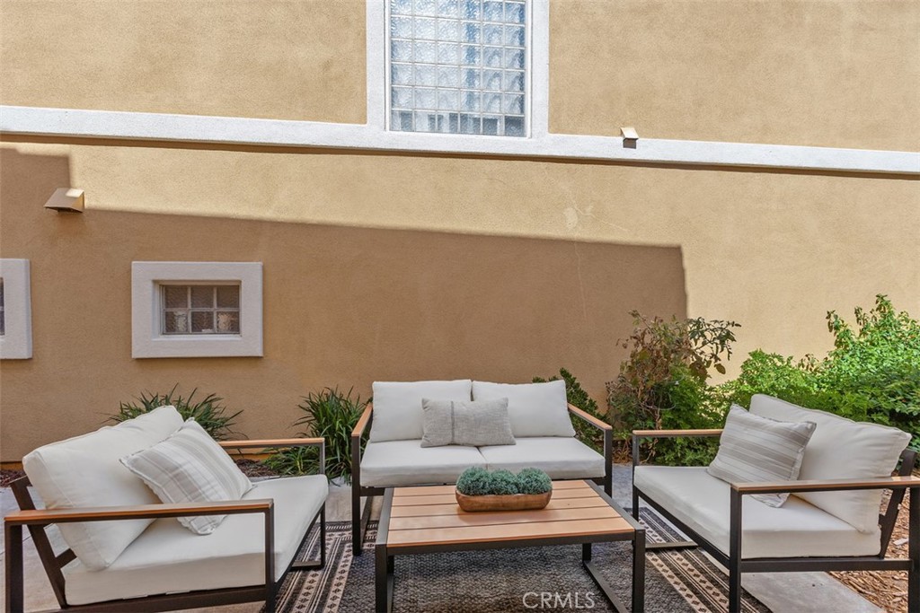 5 Altezza Property Photo 25