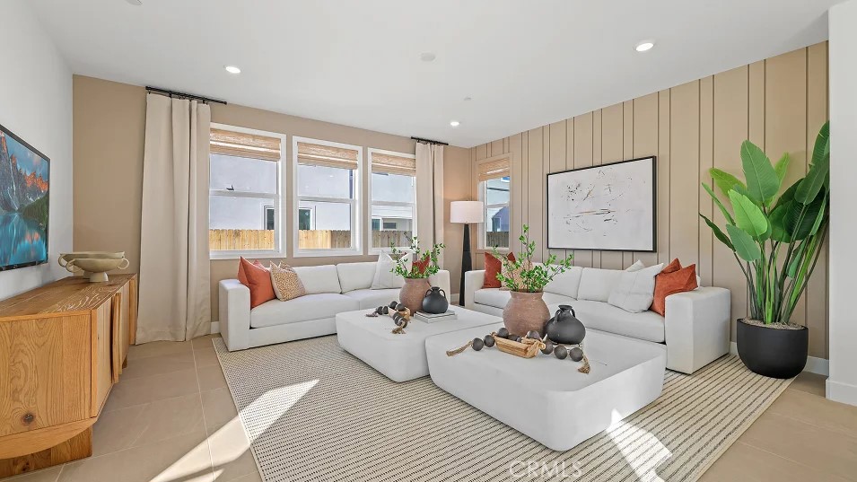26687 Foliage Lane Property Photo 5