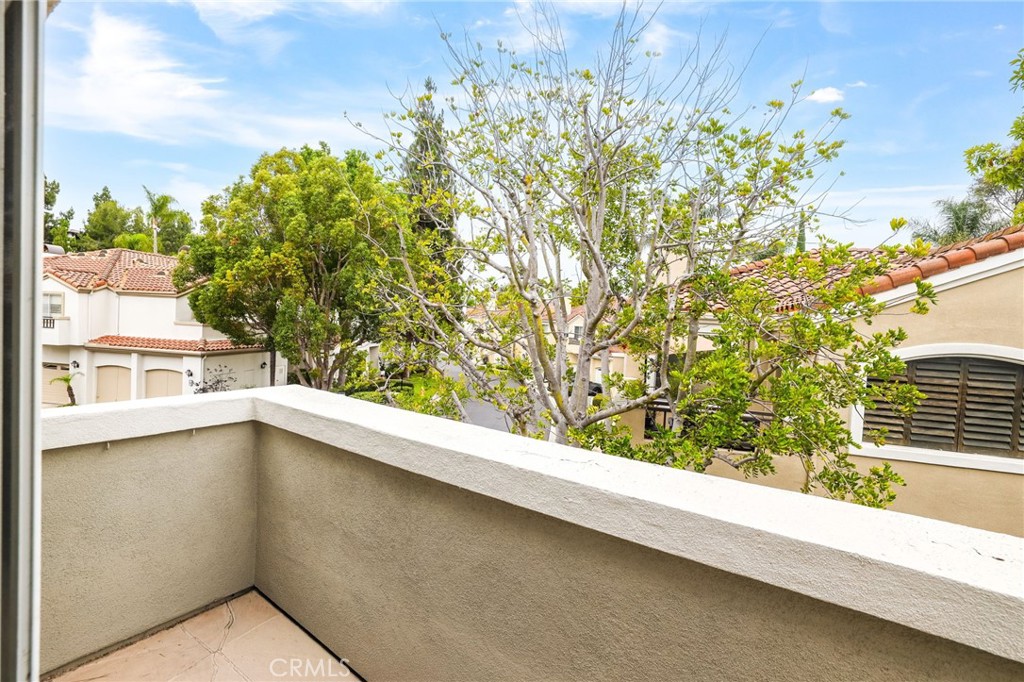 54 Pamplona Property Photo 14