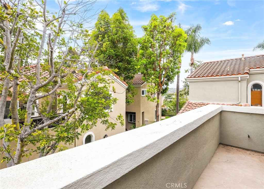 54 Pamplona Property Photo 15