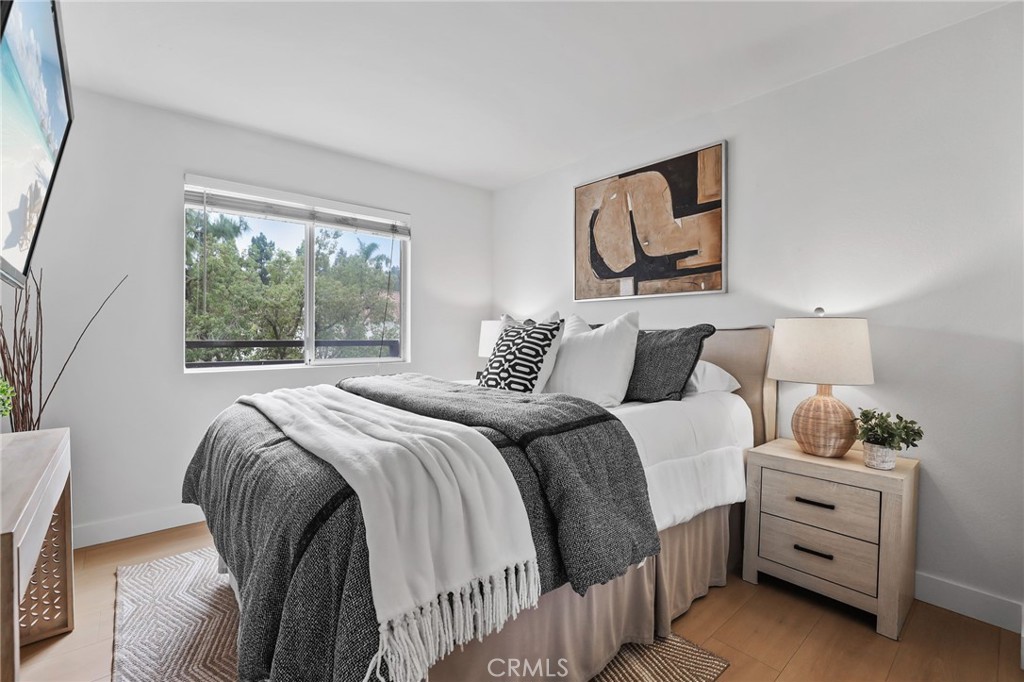 54 Pamplona Property Photo 21