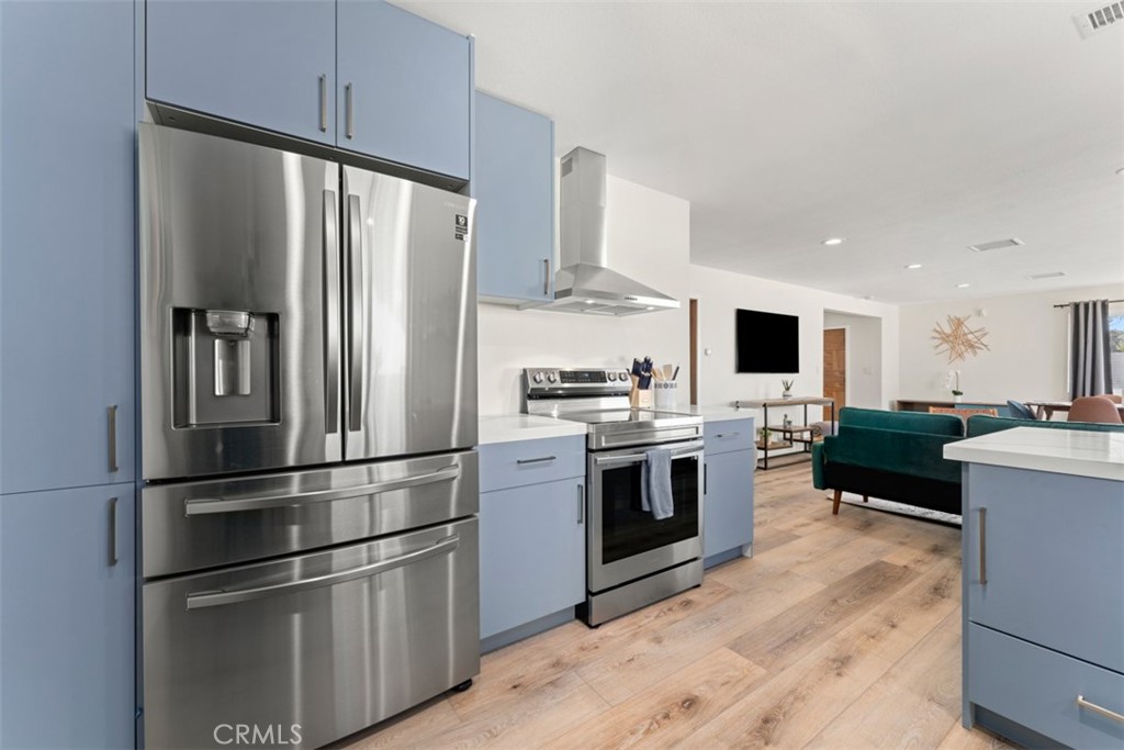 60468 Latham Trail Property Photo 10