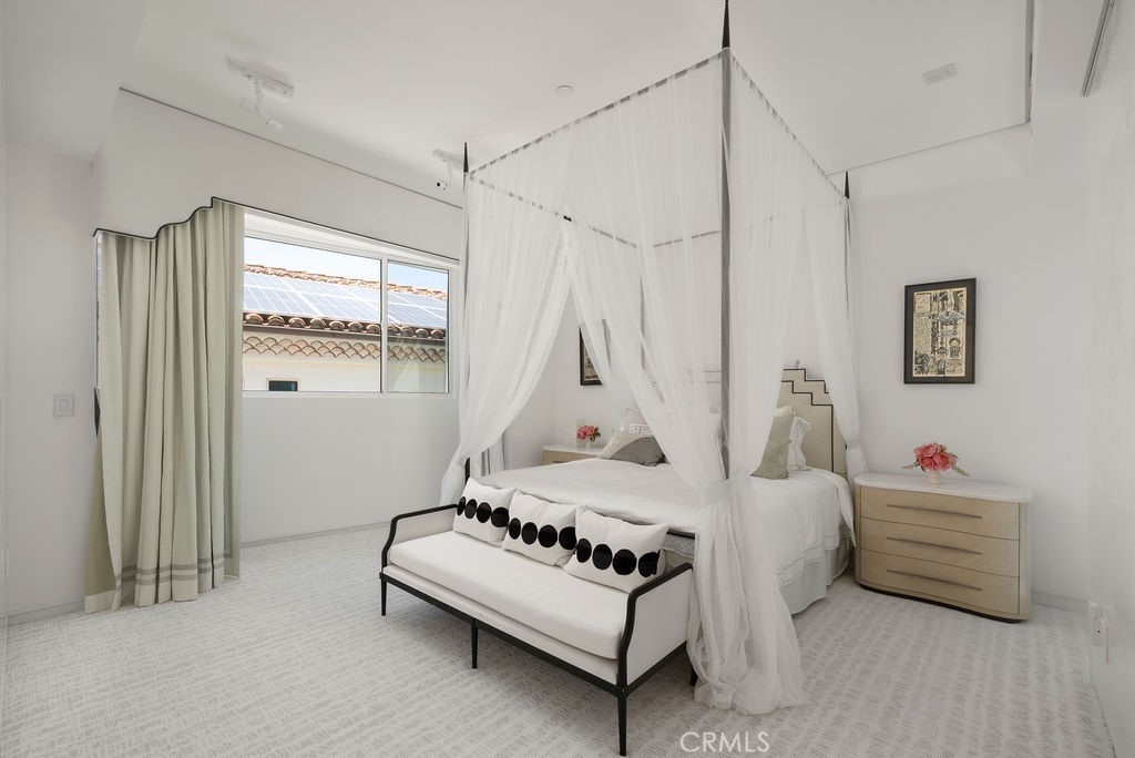 87 Linda Property Photo 33
