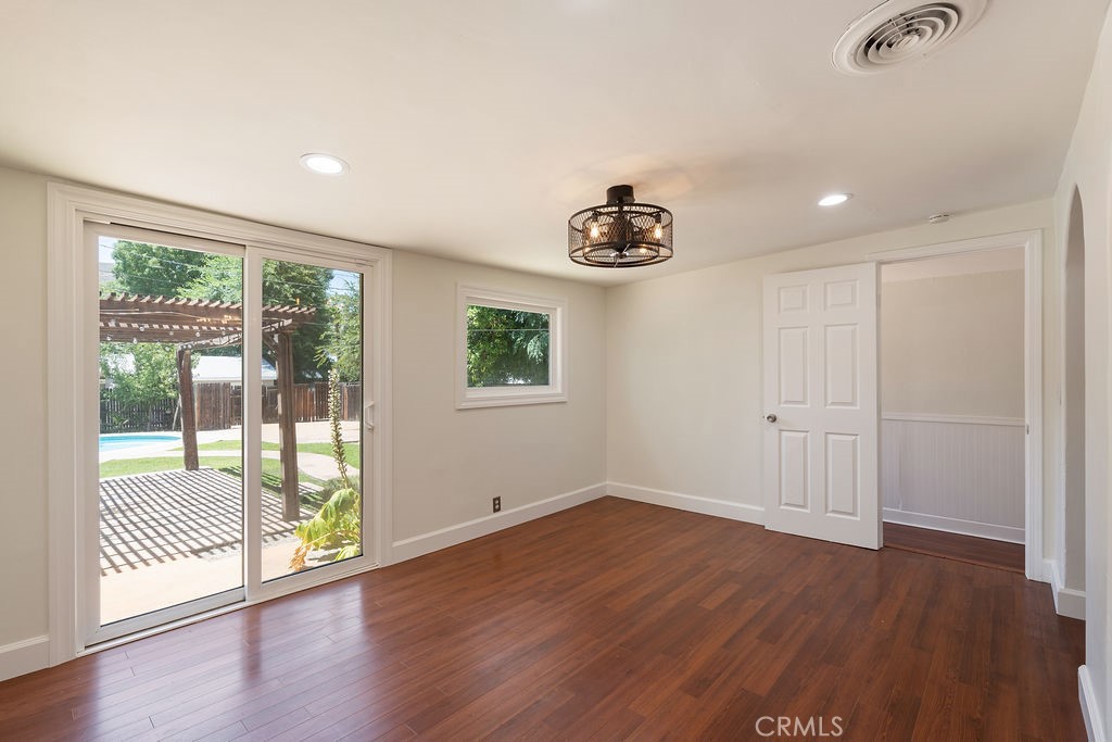 4073 Cedar Street Property Photo 24