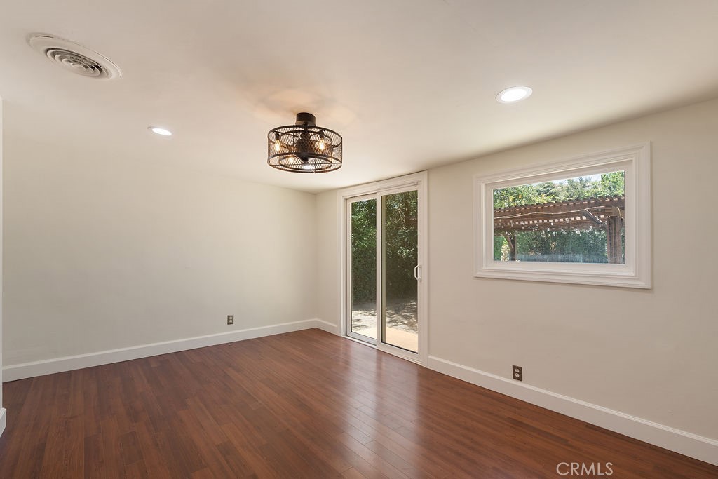 4073 Cedar Street Property Photo 25