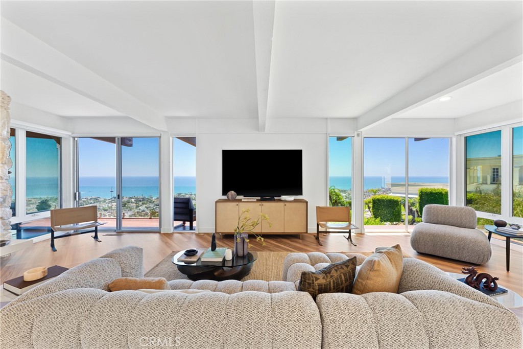1201 Via La Jolla Property Photo 2