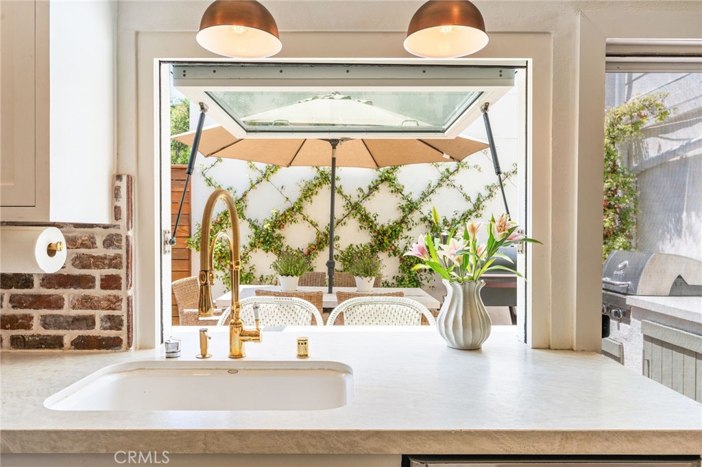 25566 Via Del Rey Property Photo 6