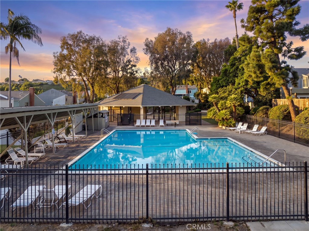 25566 Via Del Rey Property Photo 18