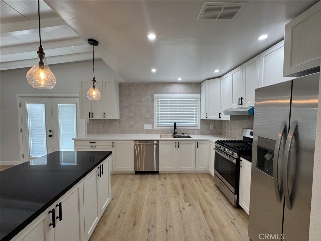 15965 Coral Property Photo 3