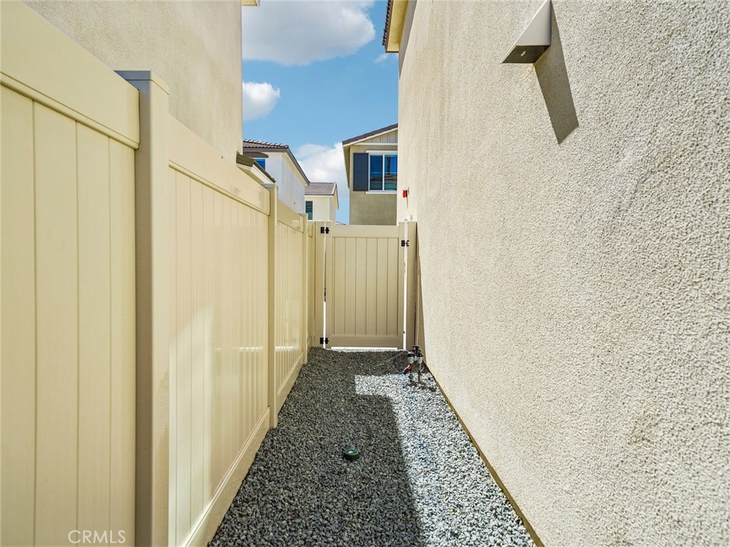 1980 Limetta Lane Property Photo 44