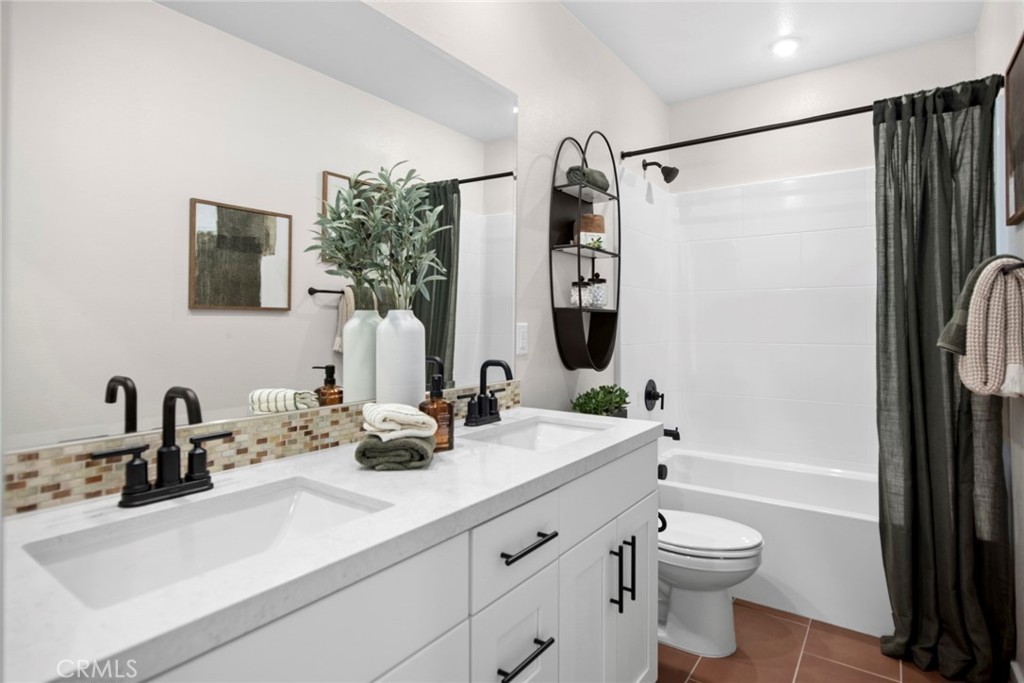 545 Gregory Way Property Photo 14