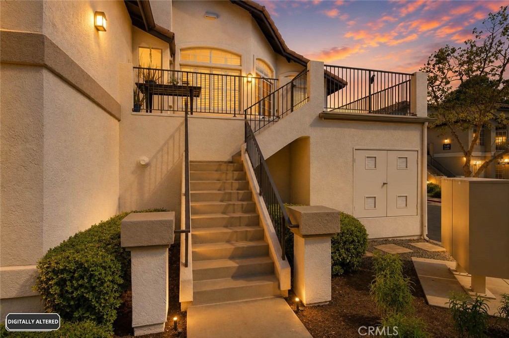2 Carmesi Property Photo 1