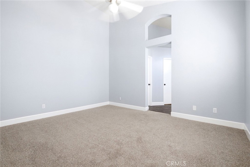 2 Carmesi Property Photo 18