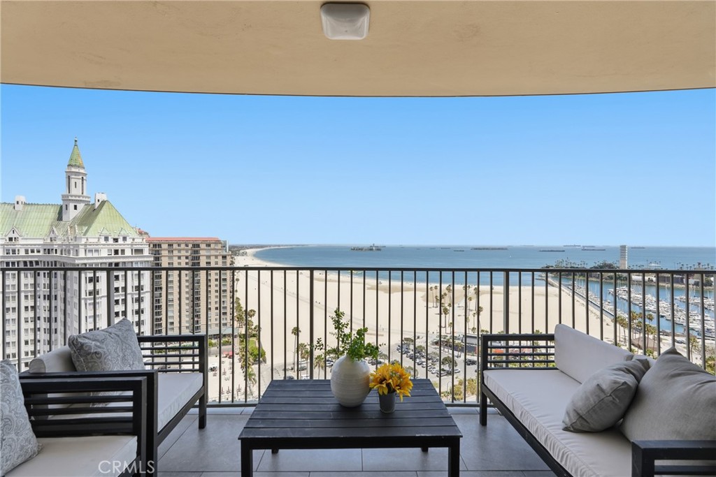 700 E Ocean Boulevard 2305 Property Photo
