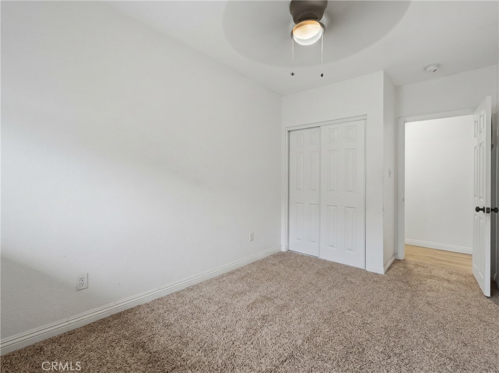411 S Hewes St Property Photo 13