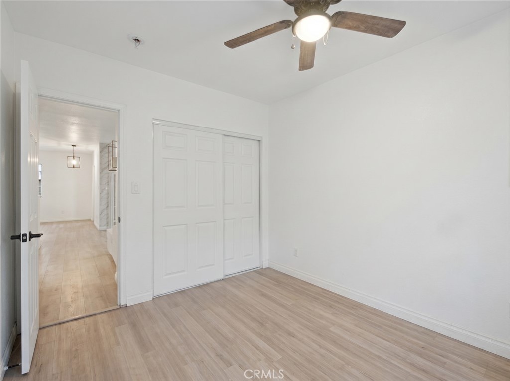 411 S Hewes St Property Photo 16