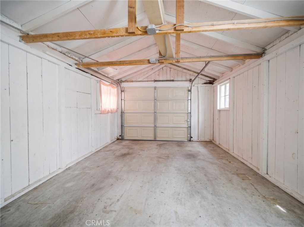 411 S Hewes St Property Photo 25