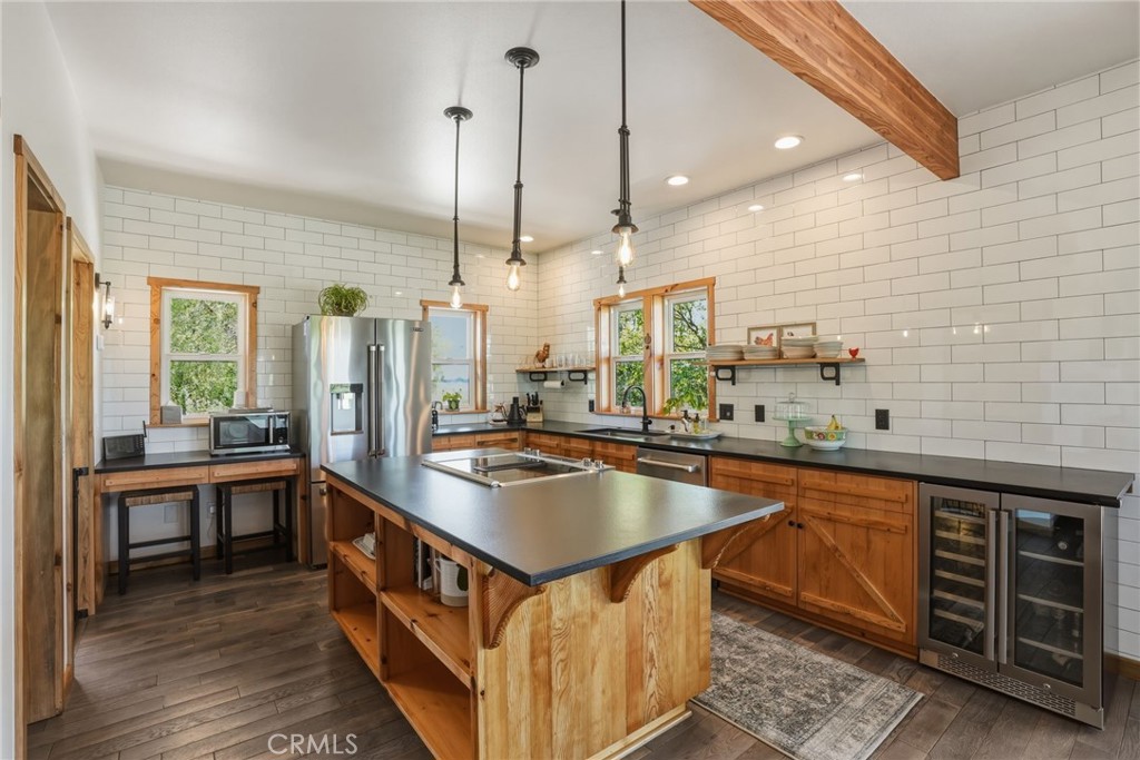 17186 Highway 126 Property Photo 14