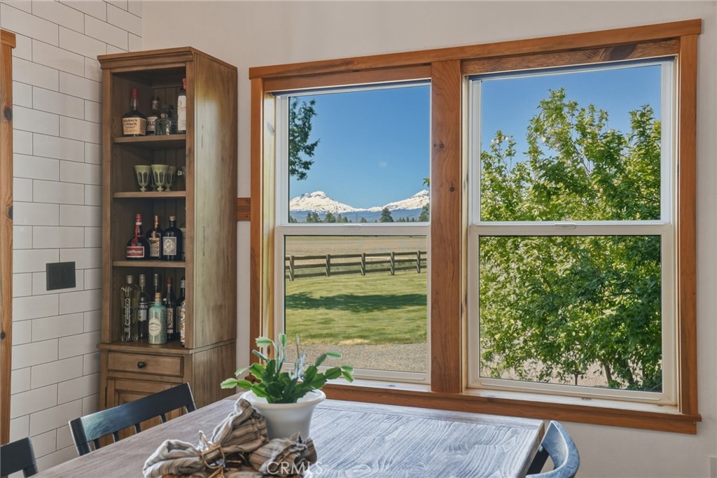 17186 Highway 126 Property Photo 18