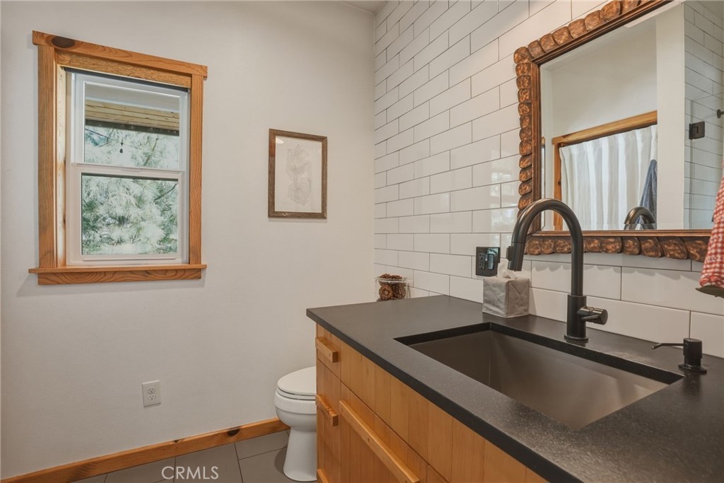 17186 Highway 126 Property Photo 20