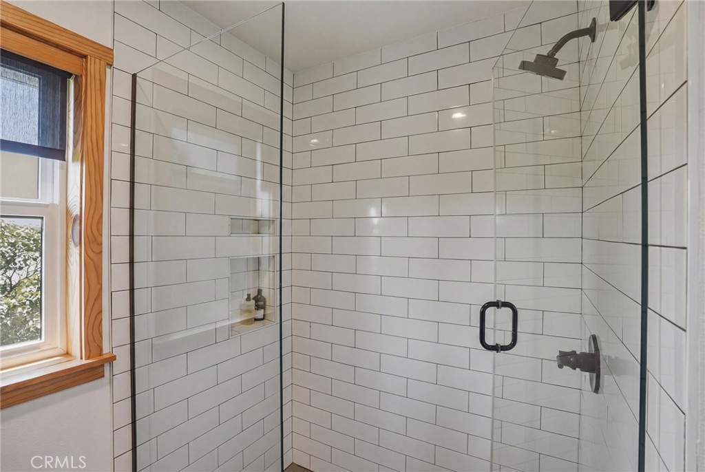 17186 Highway 126 Property Photo 26
