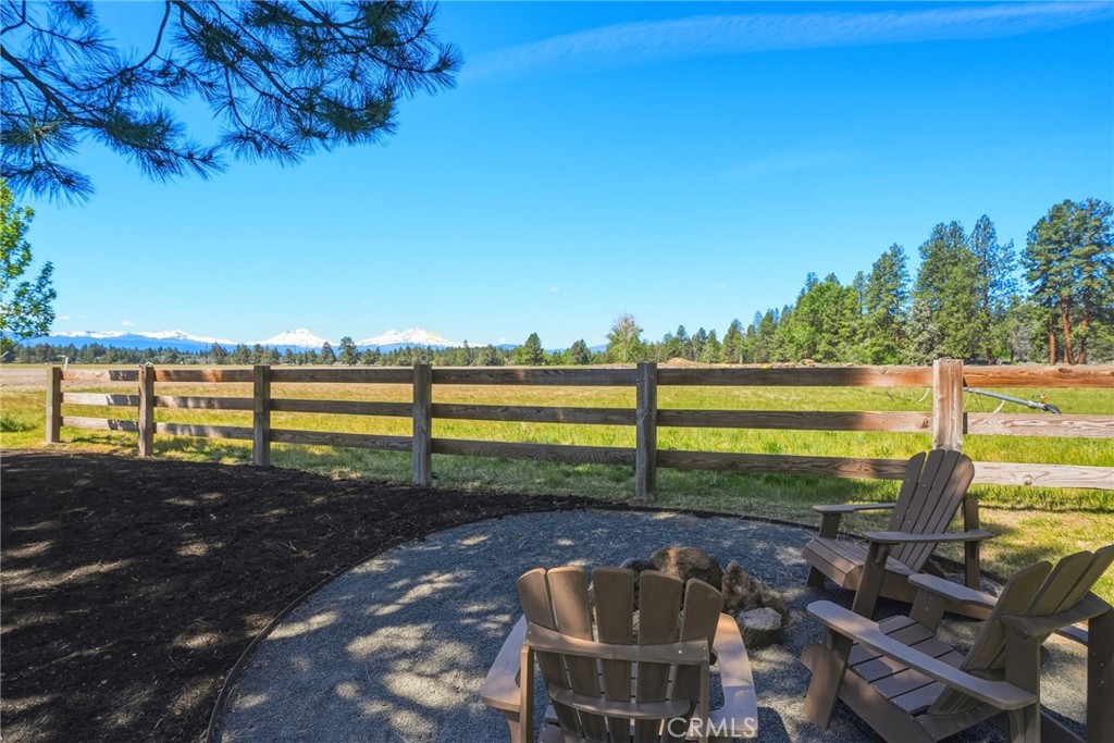 17186 Highway 126 Property Photo 33