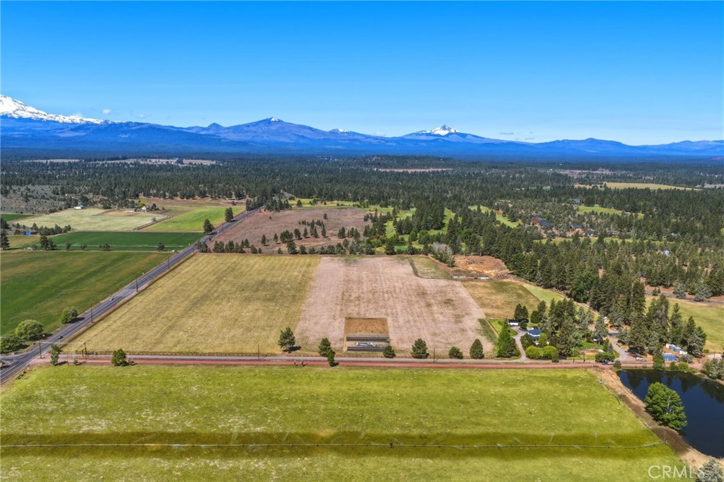 17186 Highway 126 Property Photo 40