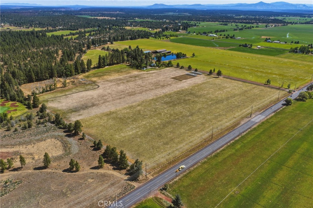 17186 Highway 126 Property Photo 42