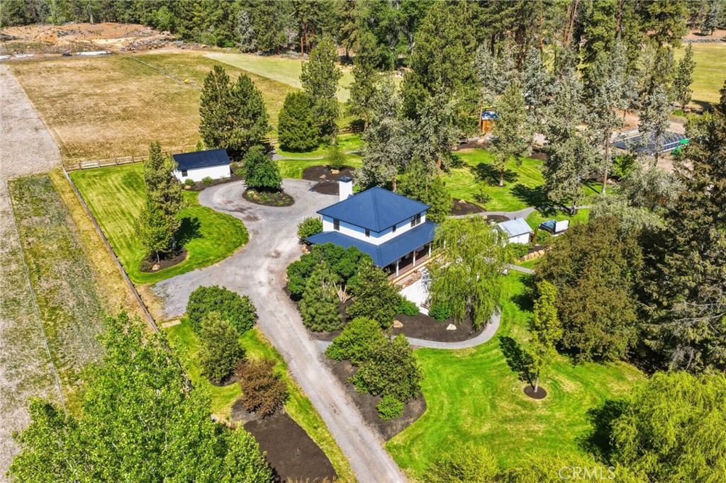 17186 Highway 126 Property Photo 46
