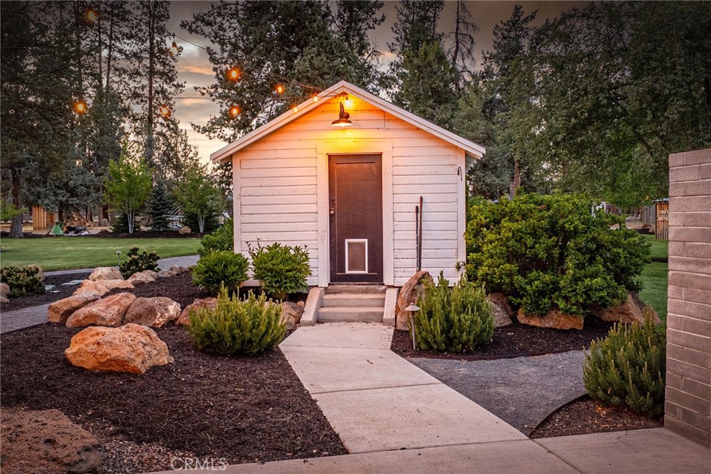 17186 Highway 126 Property Photo 64