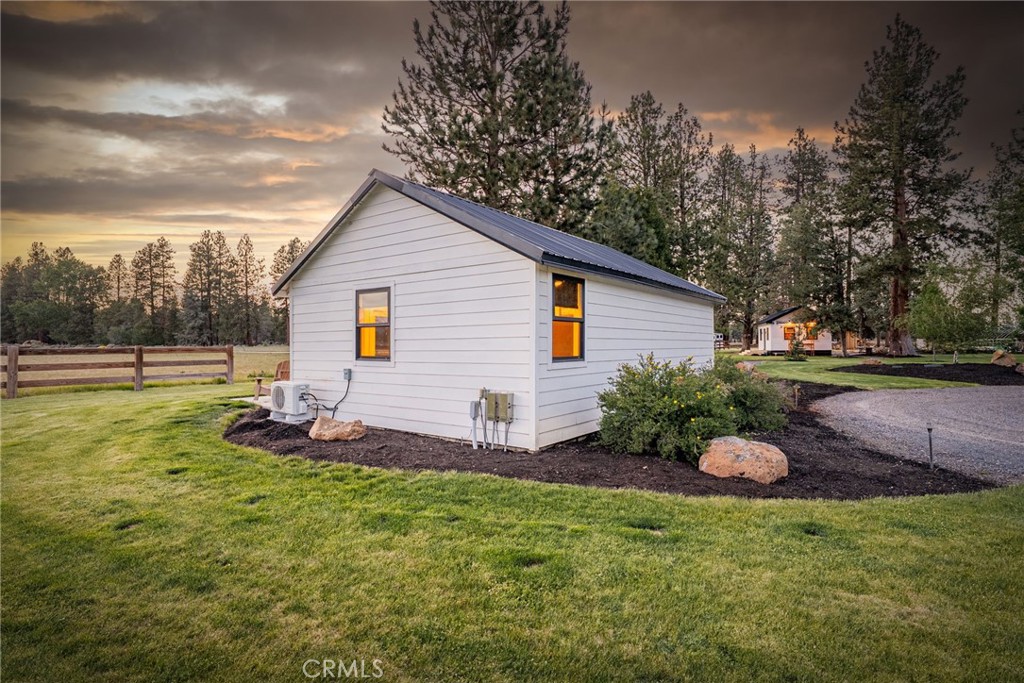17186 Highway 126 Property Photo 68