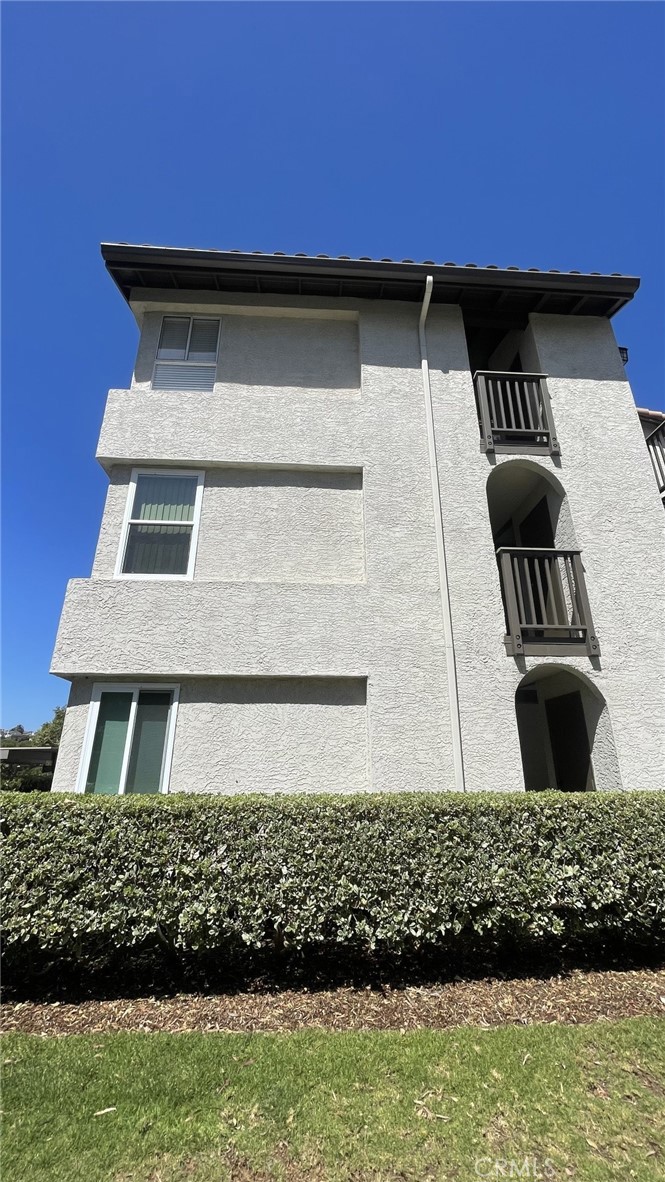 74 Corniche Property Photo 1
