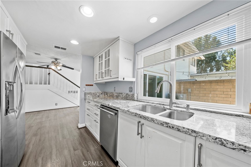 29616 Oakwood Ct Property Photo 22