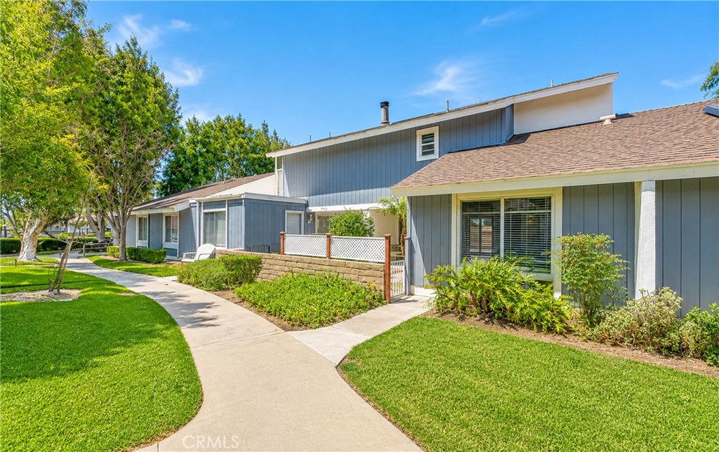 29616 Oakwood Ct Property Photo 43